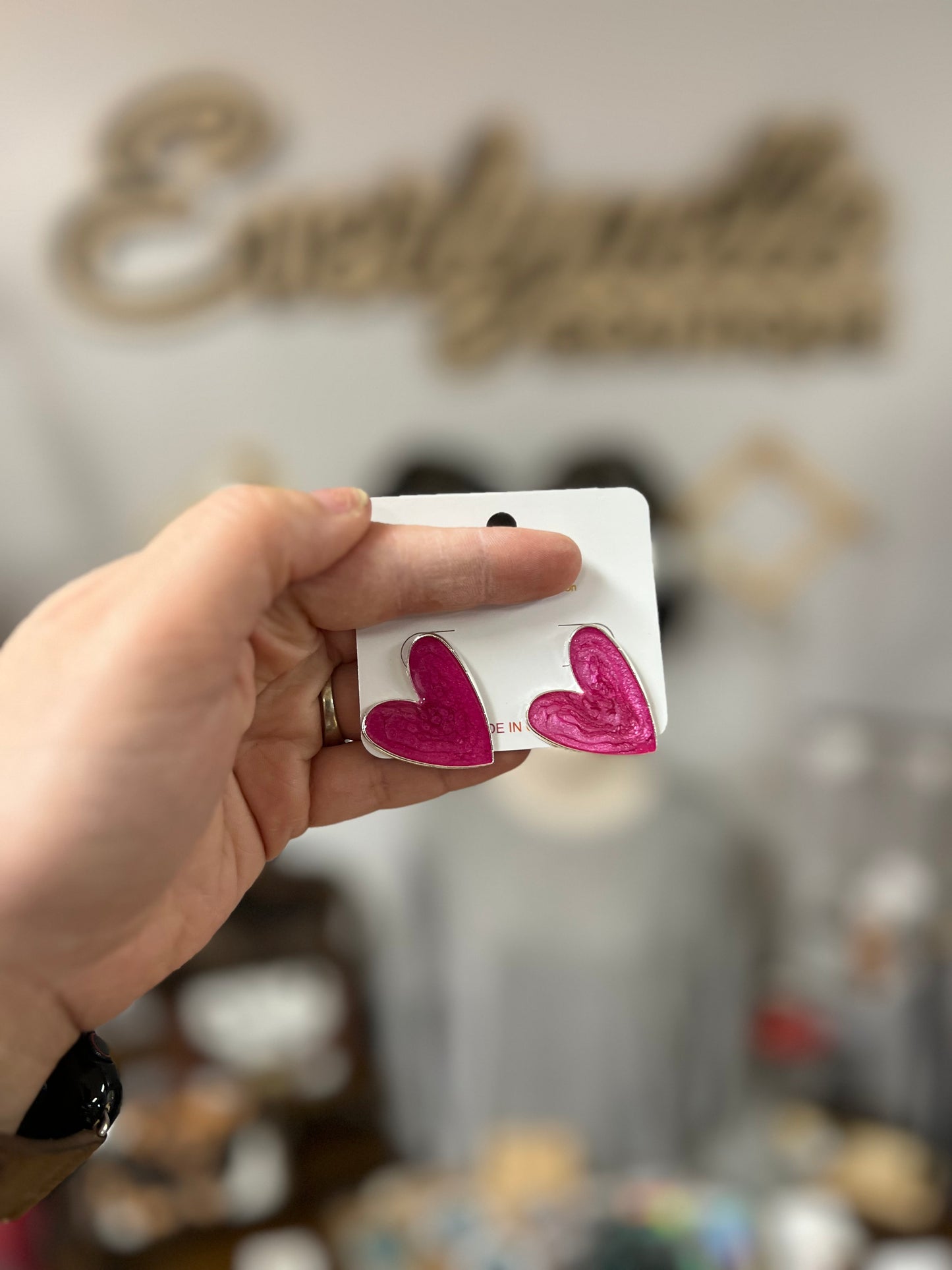 Heart stud earrings