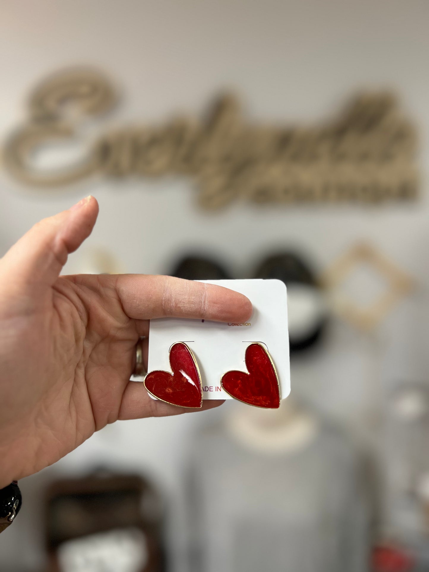 Heart stud earrings
