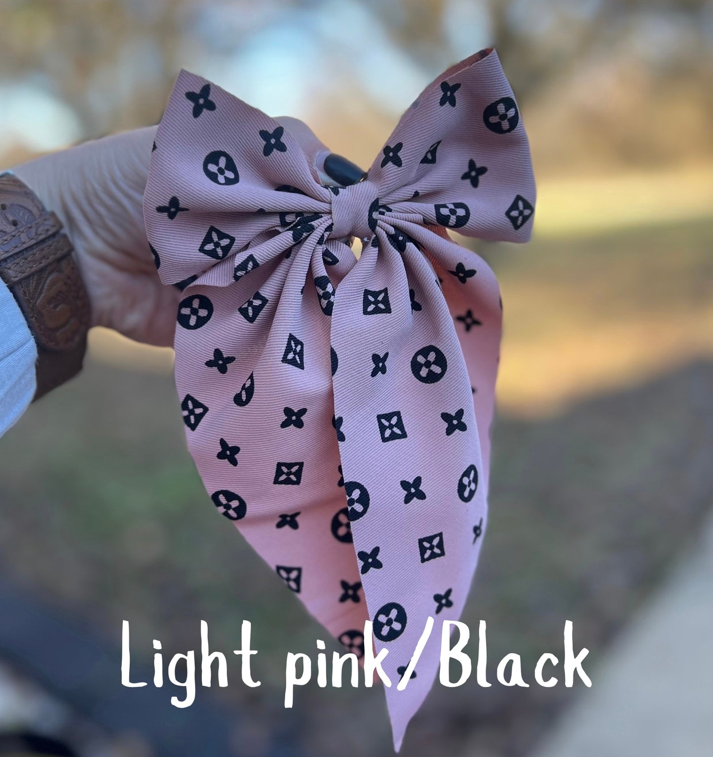Inspired flowy bow