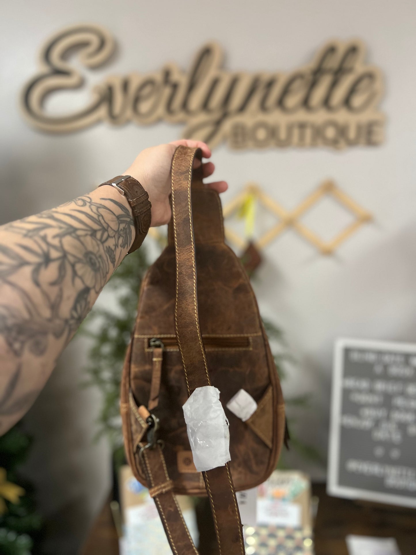 Myra adjustable sling bag